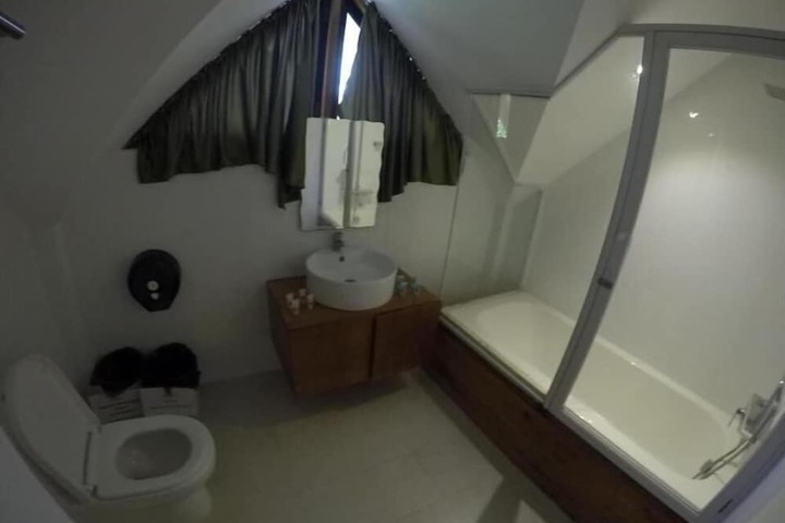 Room 26 of 50