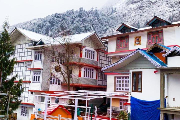 Hotel Golden Tashi Gakhil