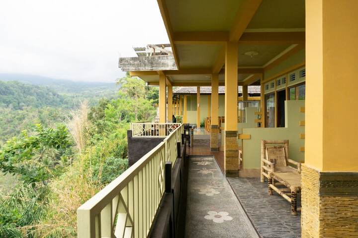 Hotel 3 of 34