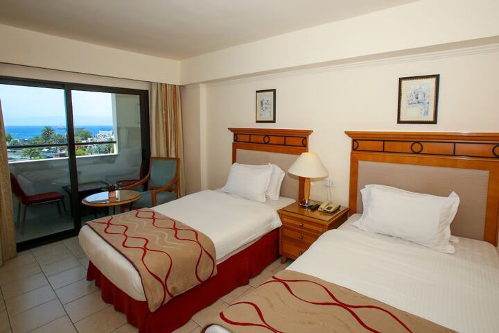 Room 20 of 63
