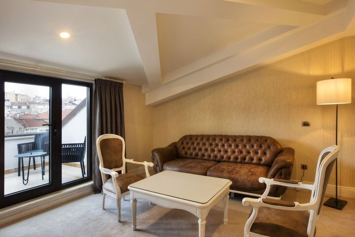 Room 49 of 114