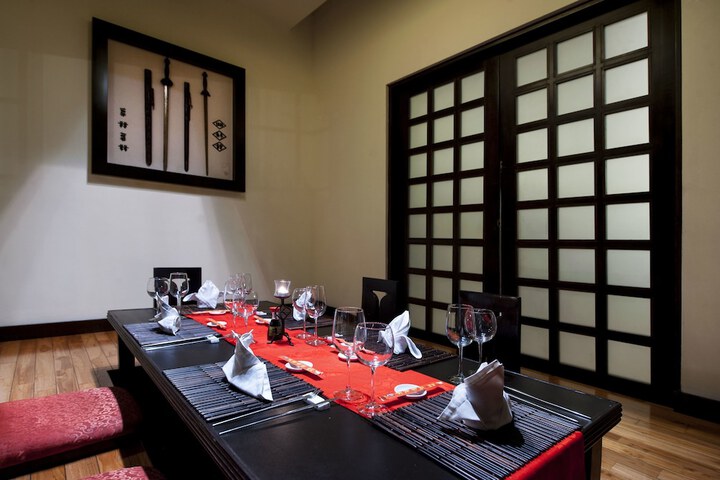 Dining 94 of 163