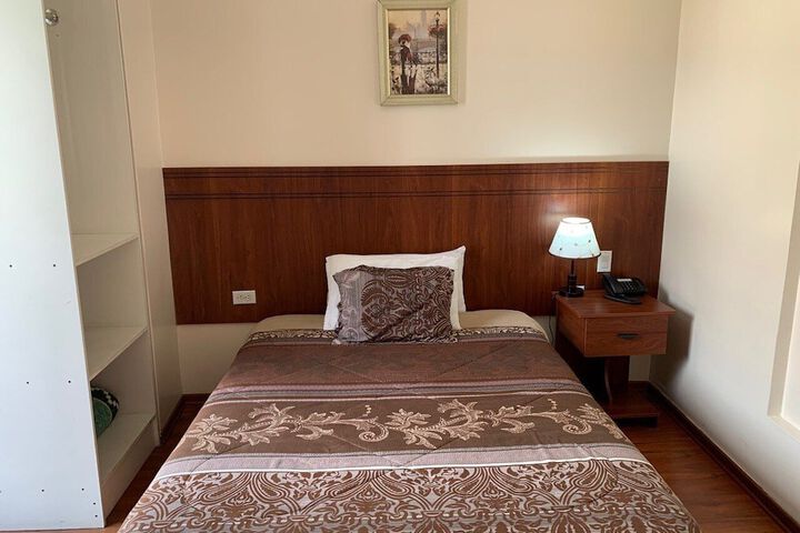Room 42 of 61