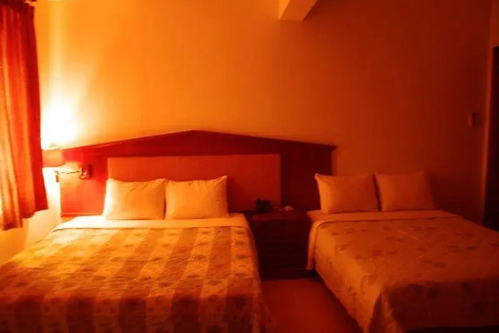 Room 2 of 17