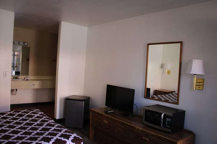 Standard Double Bed (1 of 6)