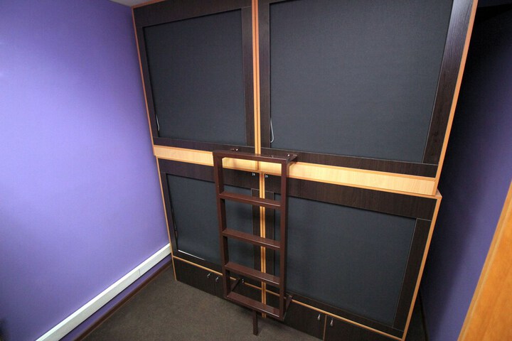 Room 26 of 45