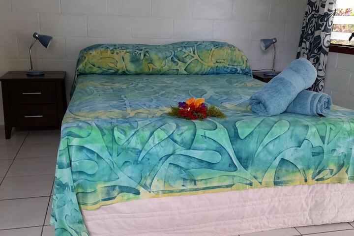 Room 2 of 17