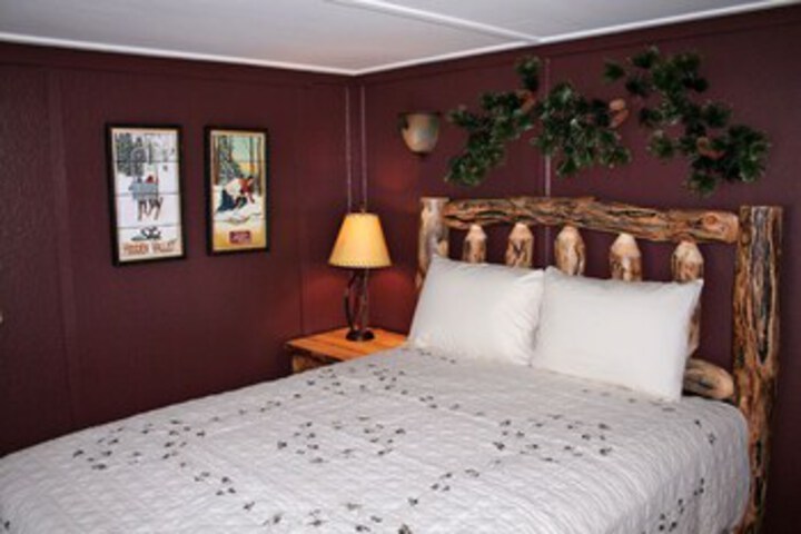 Room 10 of 10