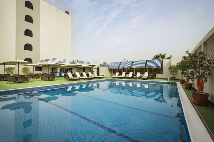 Hotel with Pool