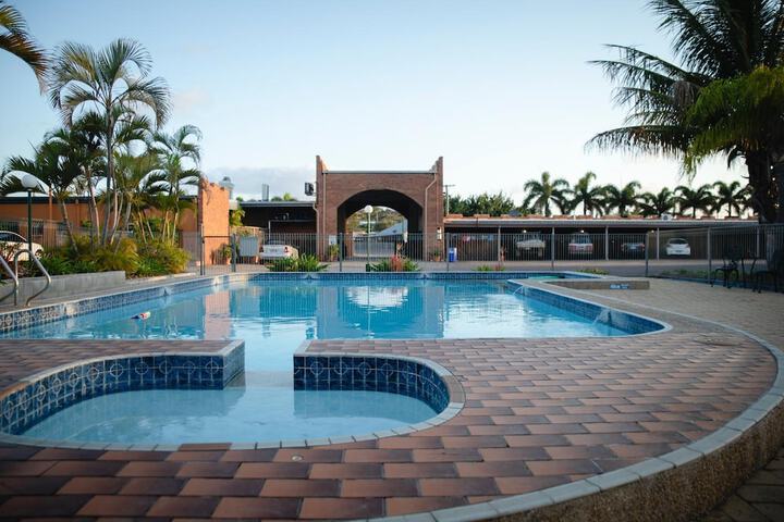 Pool 16 of 46