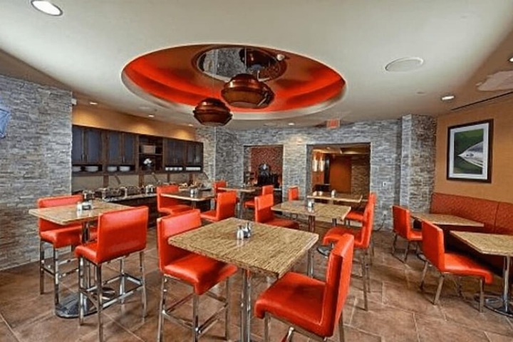 Breakfast area