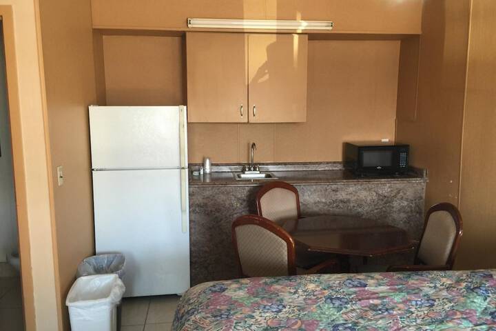 Room 17 of 35