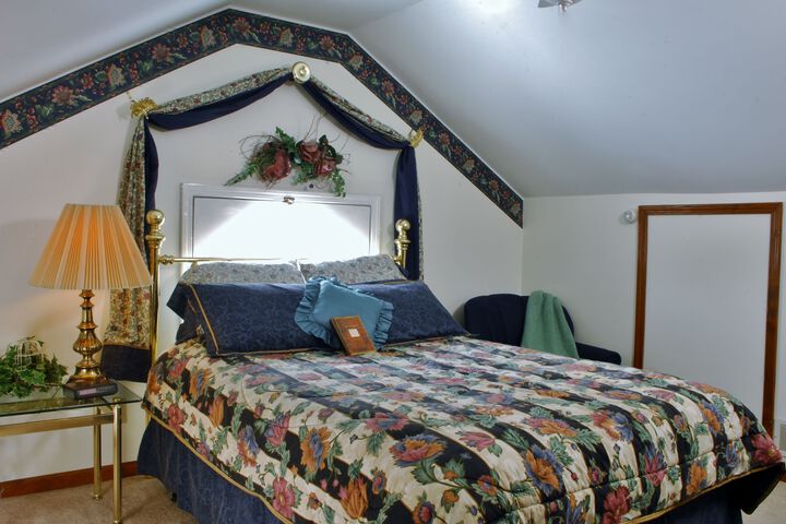 Room 41 of 200