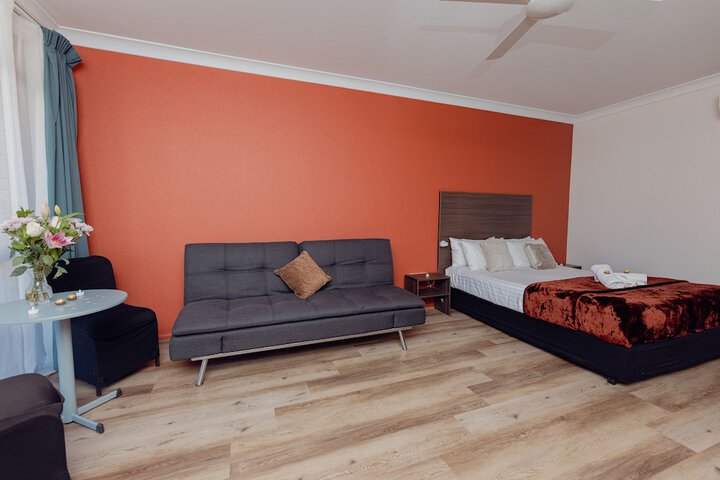 Room 6 of 51