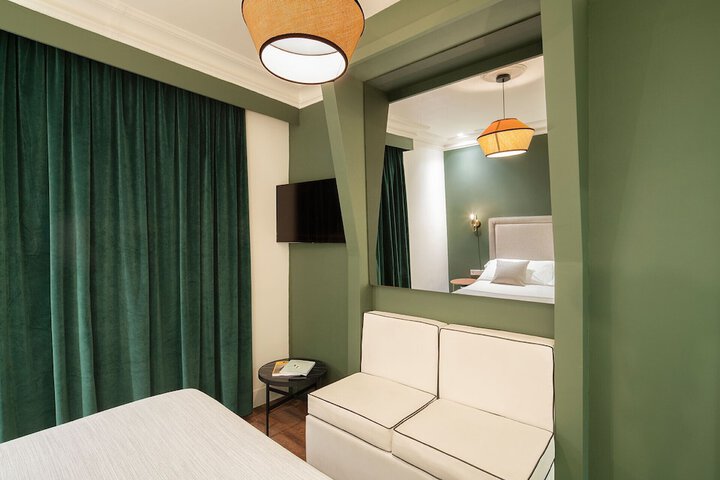 Room 7 of 29