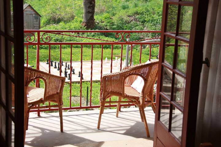 Terrace/Patio 8 of 27