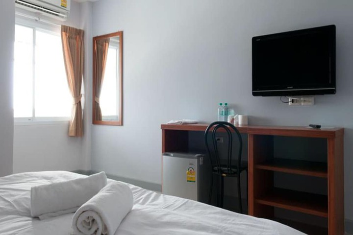 Room 2 of 14