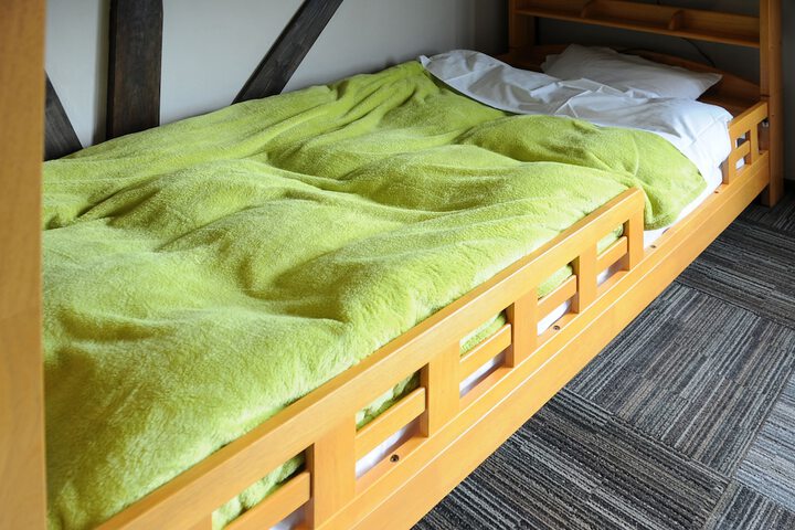 Room 5 of 42