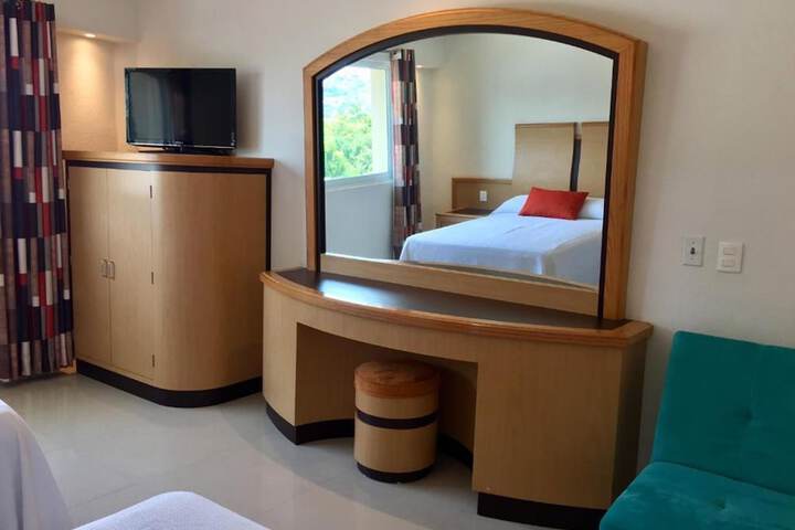 Room 10 of 39
