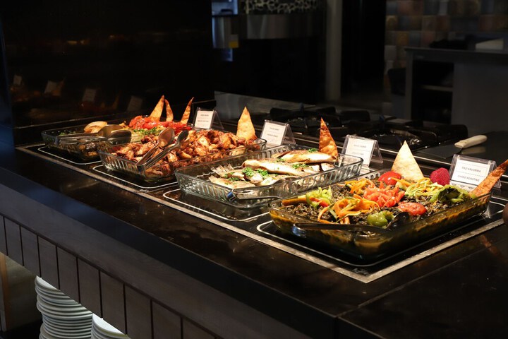 Dining 105 of 159