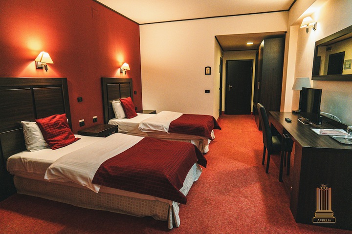 Room 17 of 58