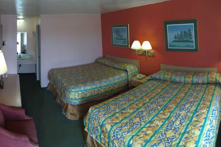 Room 3 of 38