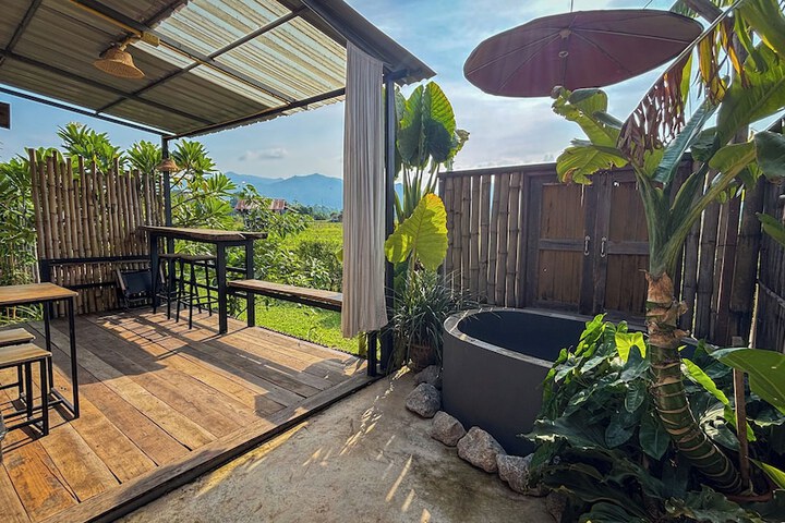 Terrace/Patio 70 of 135
