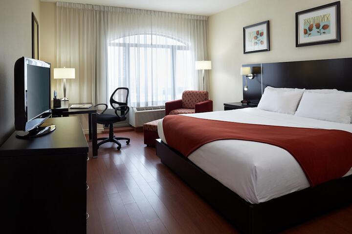Standard | King Bed (12 of 12)