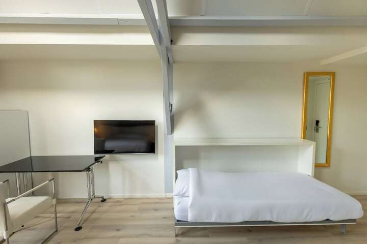Room 5 of 29