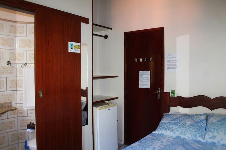 Room 4 of 12