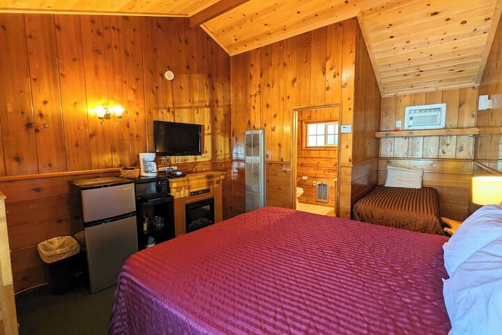 Room 13 of 47