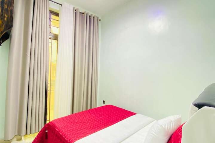 Room 6 of 22