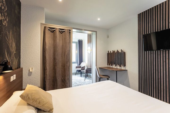 Room 45 of 113