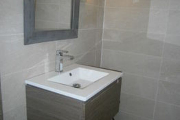 Room 6 of 20