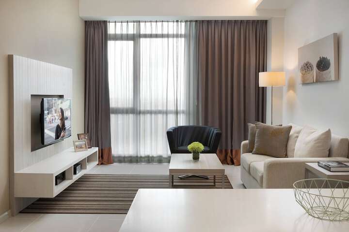 Room 15 of 38