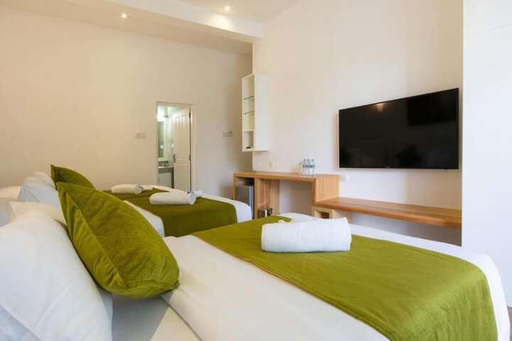 Room 8 of 29