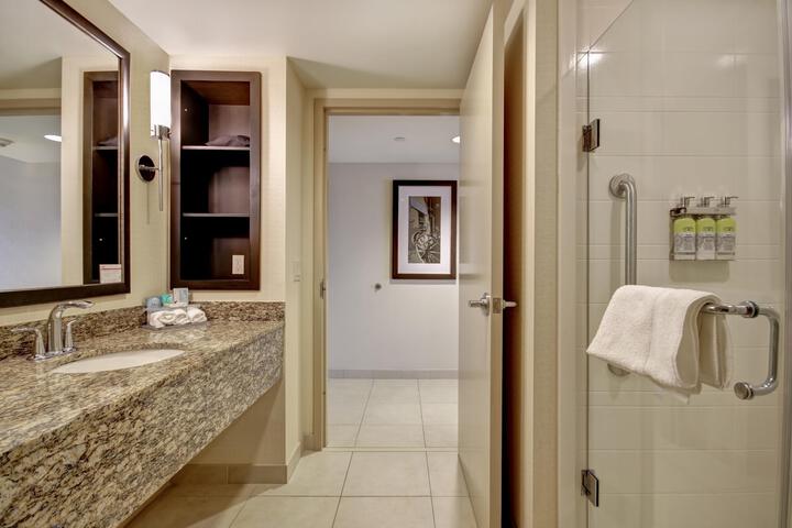 1 King Standard Accessible (1 of 17)