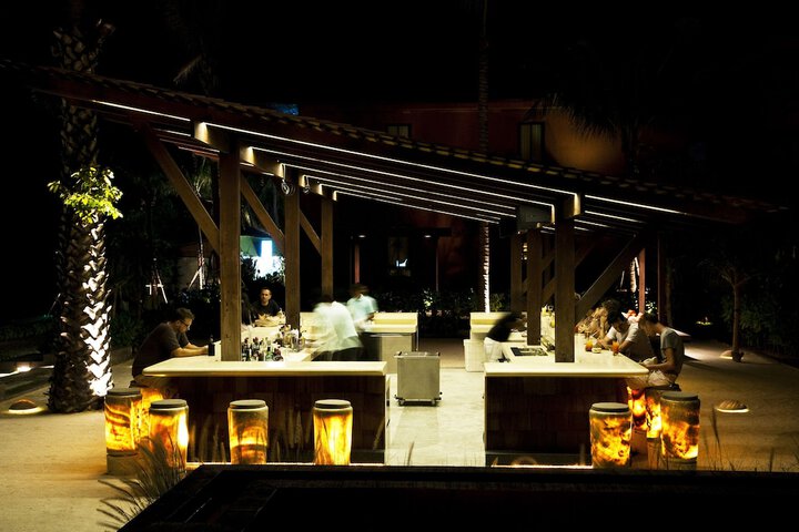 Lounge 48 of 55