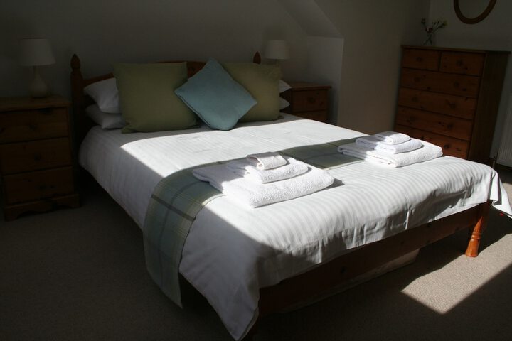 Room 8 of 76