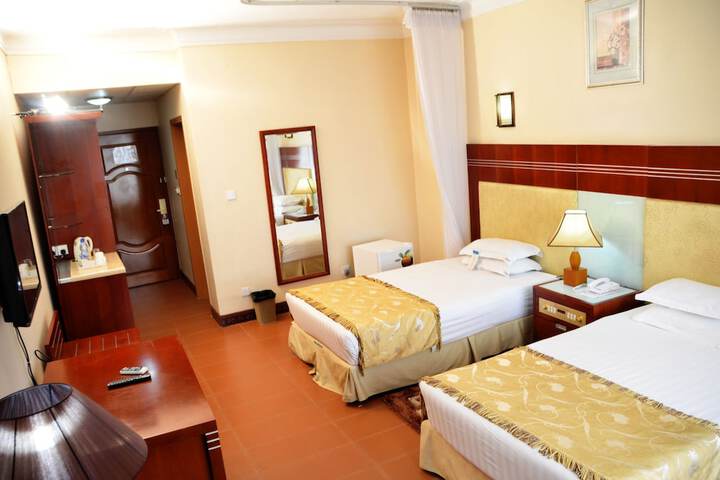 Room 5 of 30