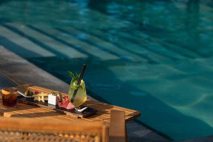 Pool 52 of 134
