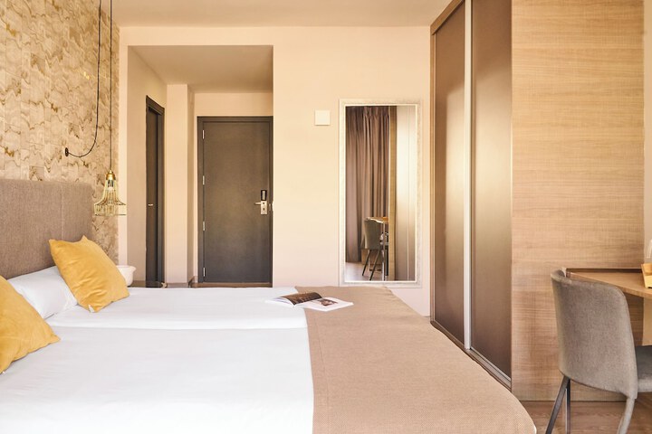 Room 14 of 41