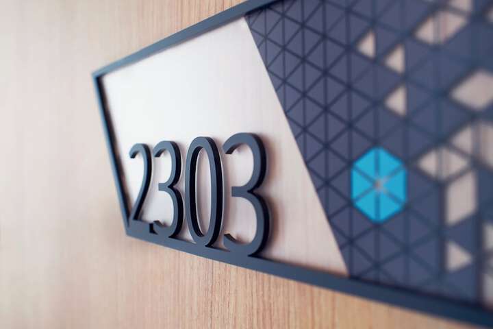 Room 10 of 21