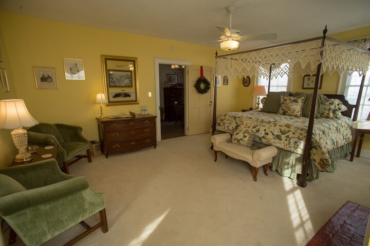 Room 4 of 75