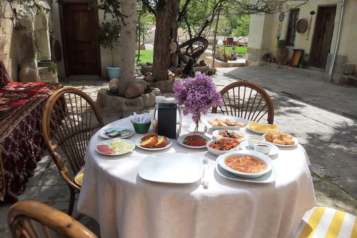 Breakfast/Coffee Service 101 of 130