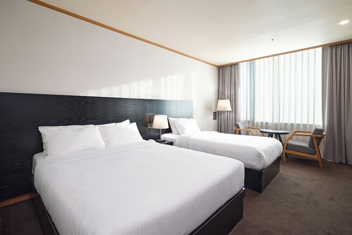 Room 20 of 48