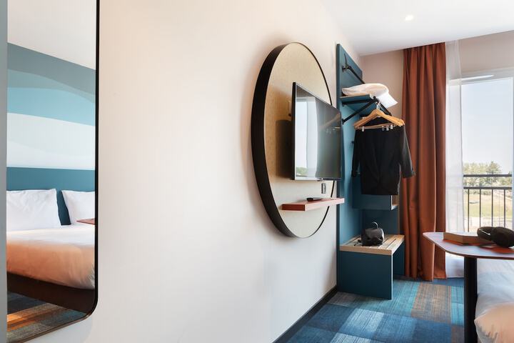 Room 10 of 78