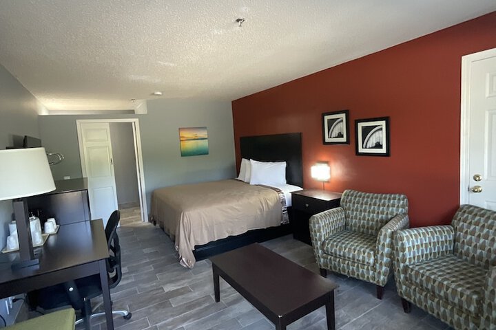 Room 9 of 21