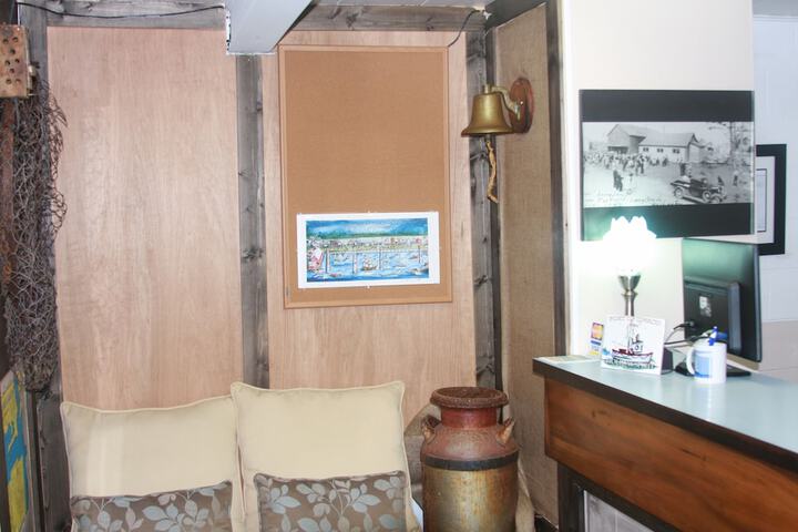 Hotel Interior 6 of 168