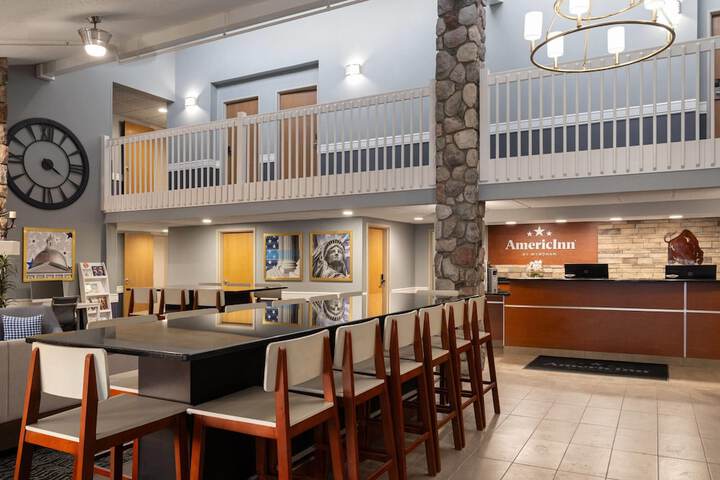 Guest Lobby